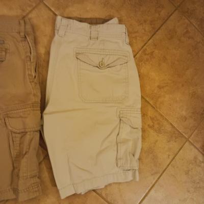 MENS SHORTS SIZE 36