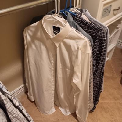 MENS SHORT AND LONG SLEEVED BUTTON UP SHIRTS SIZE LARGE