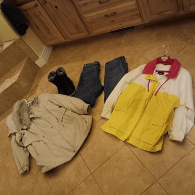 LADIES CROFT & BARROW WINTER COAT (1X), CABIN CREEK RAIN COAT (L) WINTER BOOTS (9) AND JEANS (12 & 14)