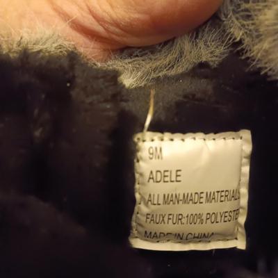 LADIES CROFT & BARROW WINTER COAT (1X), CABIN CREEK RAIN COAT (L) WINTER BOOTS (9) AND JEANS (12 & 14)