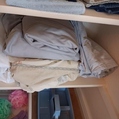 KING SIZE SHEETS AND PILLOWCASES, PLASTIC BASKETS AND MORE
