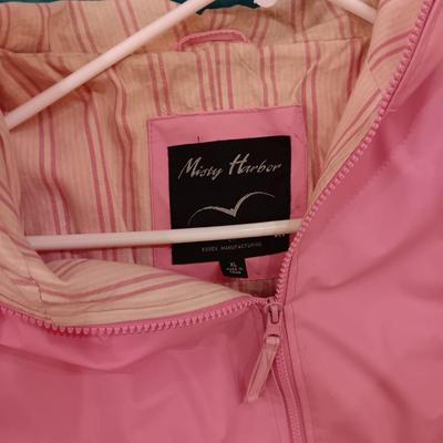 2 LADIES RAIN COATS (XL) AND A LIGHT JACKET (XL) PLUS AN UMBRELLA