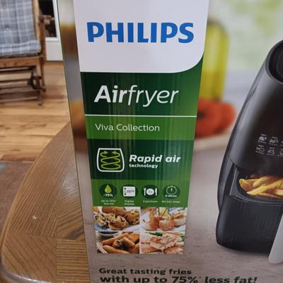 NEW PHILIPS AIR FRYER