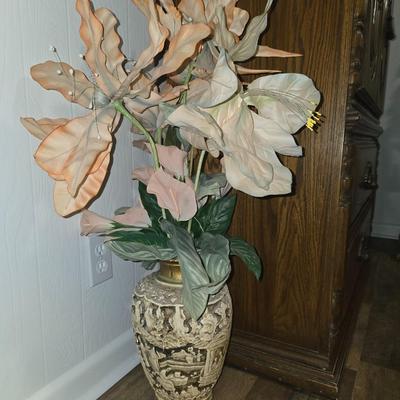 White vase