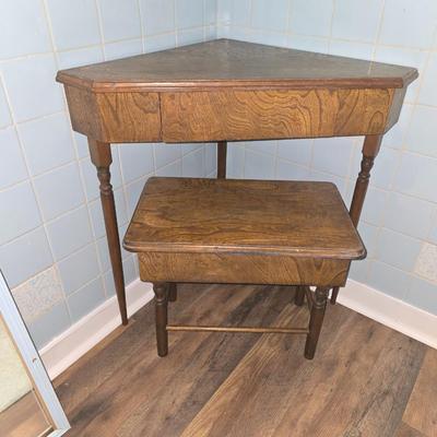 Corner desk and stool