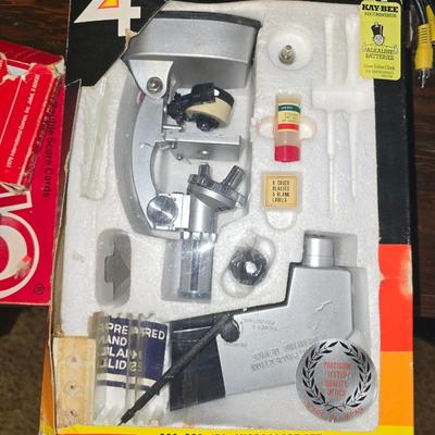 Microscope toy set
