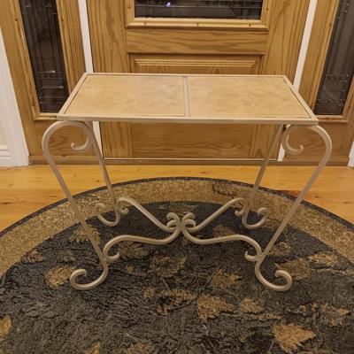 ROUND AREA RUG, IRON SIDE TABLE WITH TILE TOP AND 2 DOOR MATS