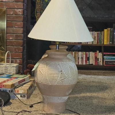 Table lamp