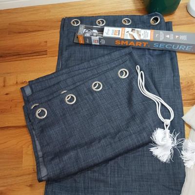 2 SETS OF WINDOW CURTAINS