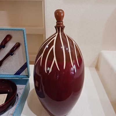 NAGAOKA YO-KO JAPANESE LACQUER WARE AND CLAY VESSEL