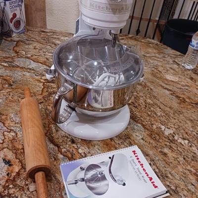KITCHENAID STAND MIXER