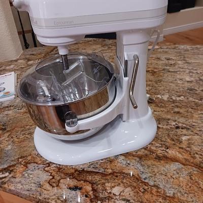 KITCHENAID STAND MIXER