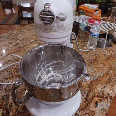 KITCHENAID STAND MIXER