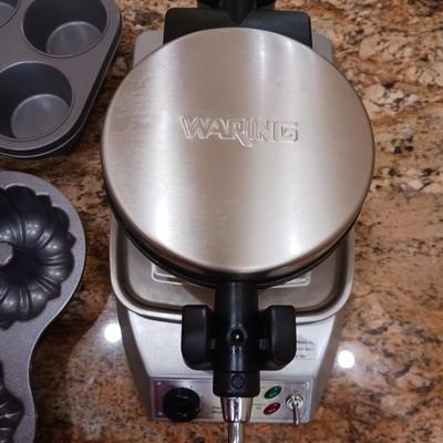 WARING ROTATING WAFFLE MAKER AND 2 TEFLON MUFFIN PANS
