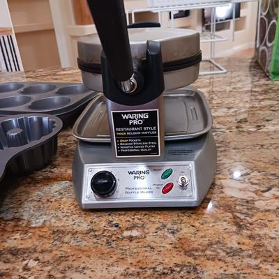 WARING ROTATING WAFFLE MAKER AND 2 TEFLON MUFFIN PANS