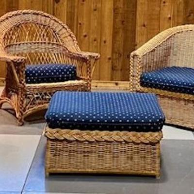Sale Photo Thumbnail #14: Some unraveling on a few legs of chairs. Includes pads pictured in photos.