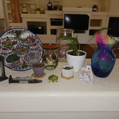 SMALL PLANT, VASES AND KNICK KNACKS