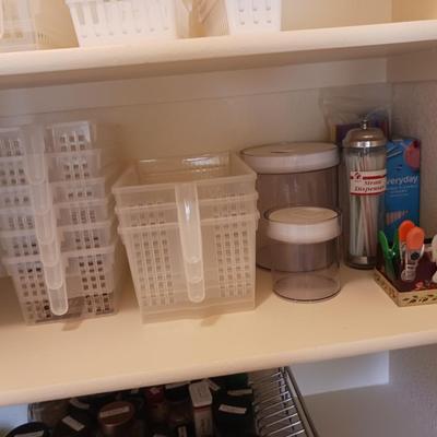 ORGANIZING ITEMS