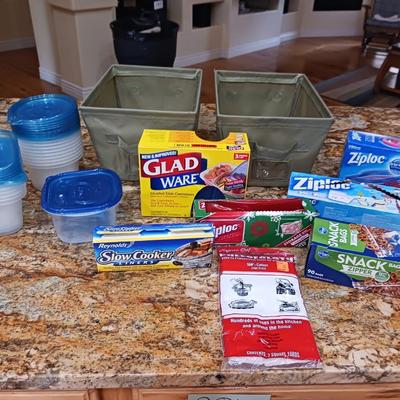 FOOD STORAGE CONTAINERS AND BAGS
