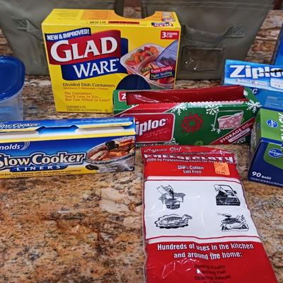 FOOD STORAGE CONTAINERS AND BAGS