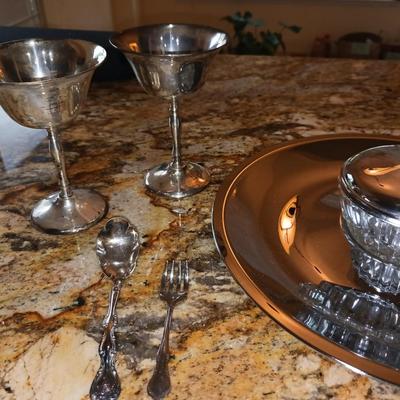 SERVING PIECES