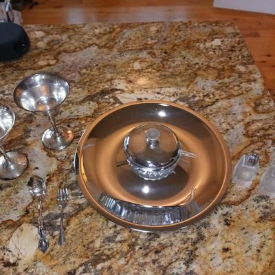SERVING PIECES