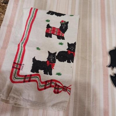 SCOTTY DOG POT HOLDERS AND DISH TOWEL PLUS TABLECLOTH
