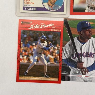 Lot 5: Vintage Baseball Card Lot – Greg Maddux Rated Rookie, Steve Blass, 1990 Donruss Stars, A-Rod & More