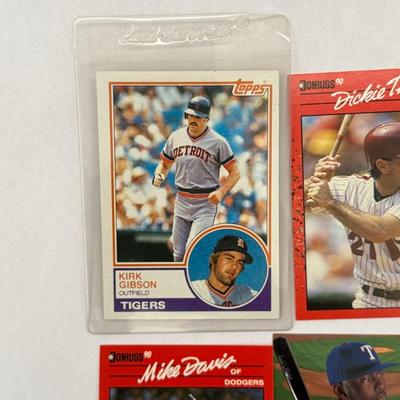 Lot 5: Vintage Baseball Card Lot – Greg Maddux Rated Rookie, Steve Blass, 1990 Donruss Stars, A-Rod & More