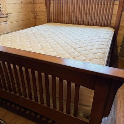 Craftsman Oak Queen Sized Bed