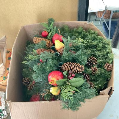 G363 Christmas Decor