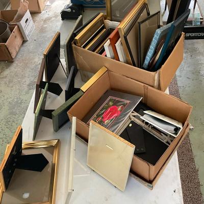 G376 Assortment Of Picture Frames Lot
