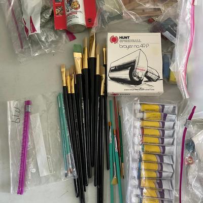 G403 Lot of Painting Supplies
