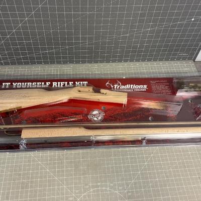 Sale Photo Thumbnail #34: New UNBUILT in Original Package. Appears to be complete. 