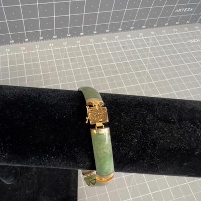 Sale Photo Thumbnail #217: Very Good Condition. NICE!!!!! 7-1/2" Hallmarked 14 K Probably around $150 Worth of Gold. 