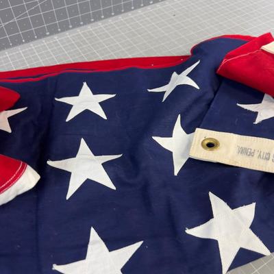 Sale Photo Thumbnail #589: 5 X 9-1/2 Sewn Appliques. Used. 50 Stars. Nicer than usual. 