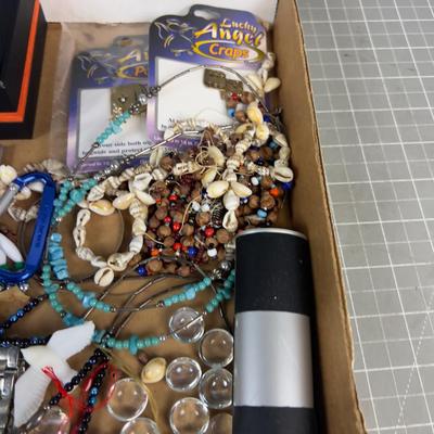 Sale Photo Thumbnail #839: Mixed Lot. Use. Wearable. 