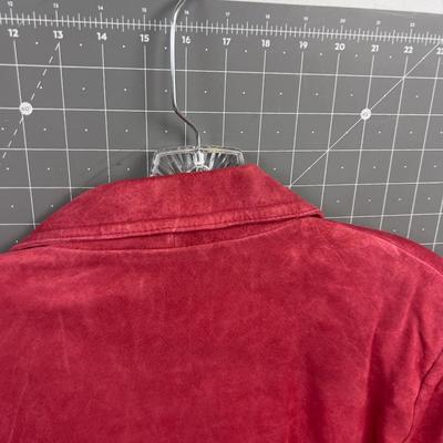 Sale Photo Thumbnail #927: Excellent Condition. Size Medium. 