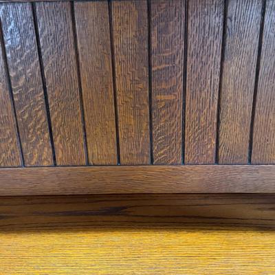 CRAFTSMAN / ARTS & CRAFTS Period Oak Hutch - Great provenance - El Dorado - Gold Cadillac