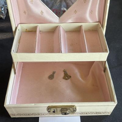 Vintage Jewley Box with Key