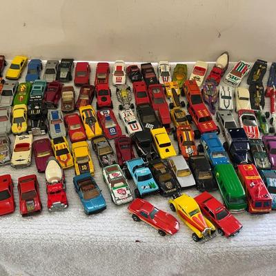 Huge Lot - Vintage Toy Cars / Trucks