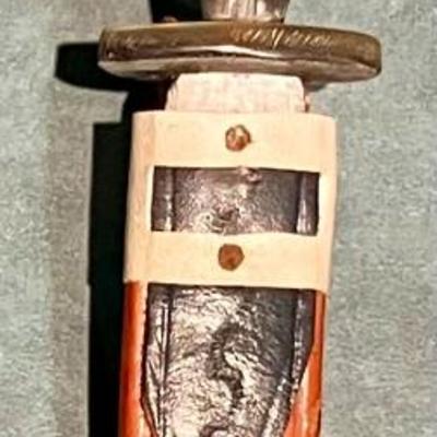 Sale Photo Thumbnail #102: Five inch blade