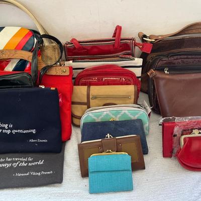 Huge Vintage Handbags Lot