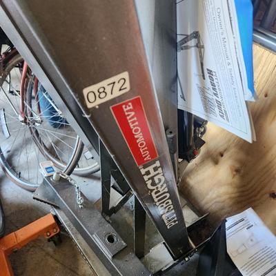 Pittsburgh Automotive 1 ton Folding Shop Crane w 2 Ton Load Leveler