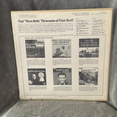 Sale Photo Thumbnail #313: "The Best of The Browns" featuring Jim Edward Brown, released on RCA Victor. 
Additional details about this album include:
Artist: The Browns, a popular American country and pop music vocal group, featuring Jim Edward Brown.
Release Information: The album