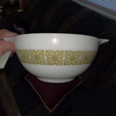 Cinderella pyrex bowl