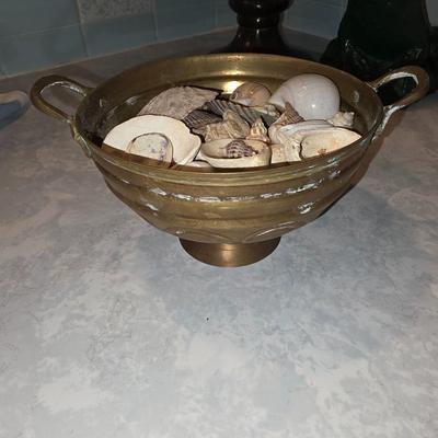 Brass bowl with seashells