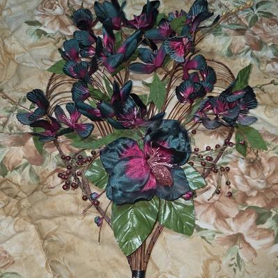 Floral wall decor