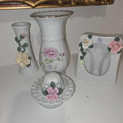Vanity set