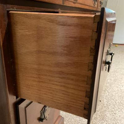 T421 Cherry 7-Drawer Vintage Style Desk